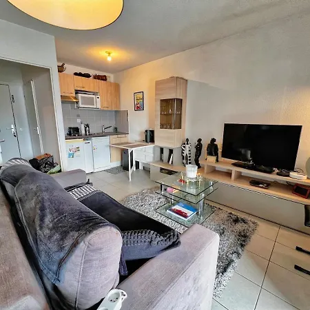 Grand Studio, Coin Nuit Separe, Terrasse Et Garage Privatif Appartement Royan